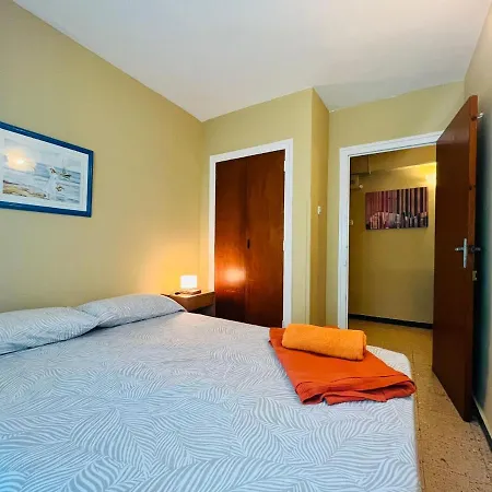 Alaska Acogedor Y A 100metros De La Playa Apartment *